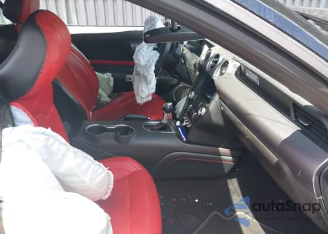 2019 Ford Mustang Ecoboost Premium z USA, uszkodzony, nr VIN 1FATP8UH1K5186649